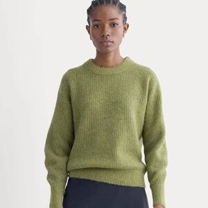 SOLD OUT Everlane Women’s Cocoon Crew in Alpaca XS